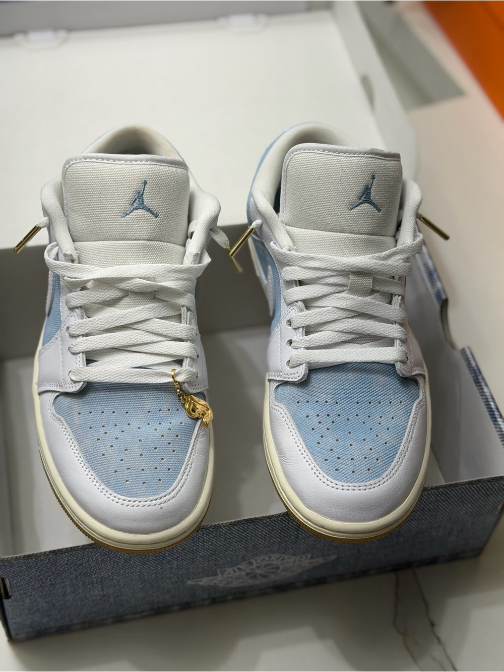 Nike/Jordan Women’s Air Jordan 1 Low SE “Worn Blue”
